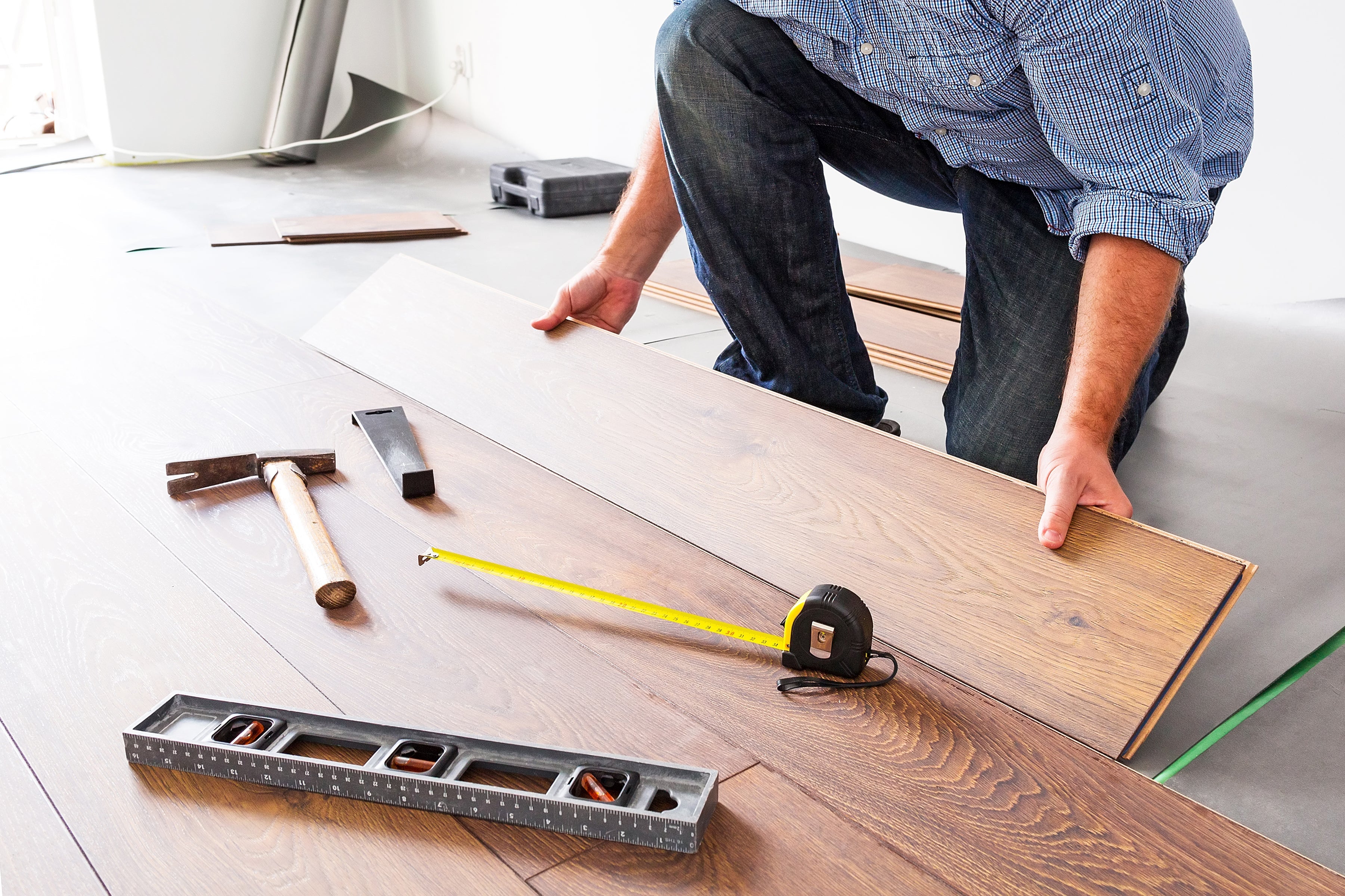 How to Spot Shoddy Workmanship in Renovations: Warning signs of poor quality in home improvements. 11 How to Spot Shoddy Workmanship in Renovations: Warning signs of poor quality in home improvements. - Uneven flooring surface
