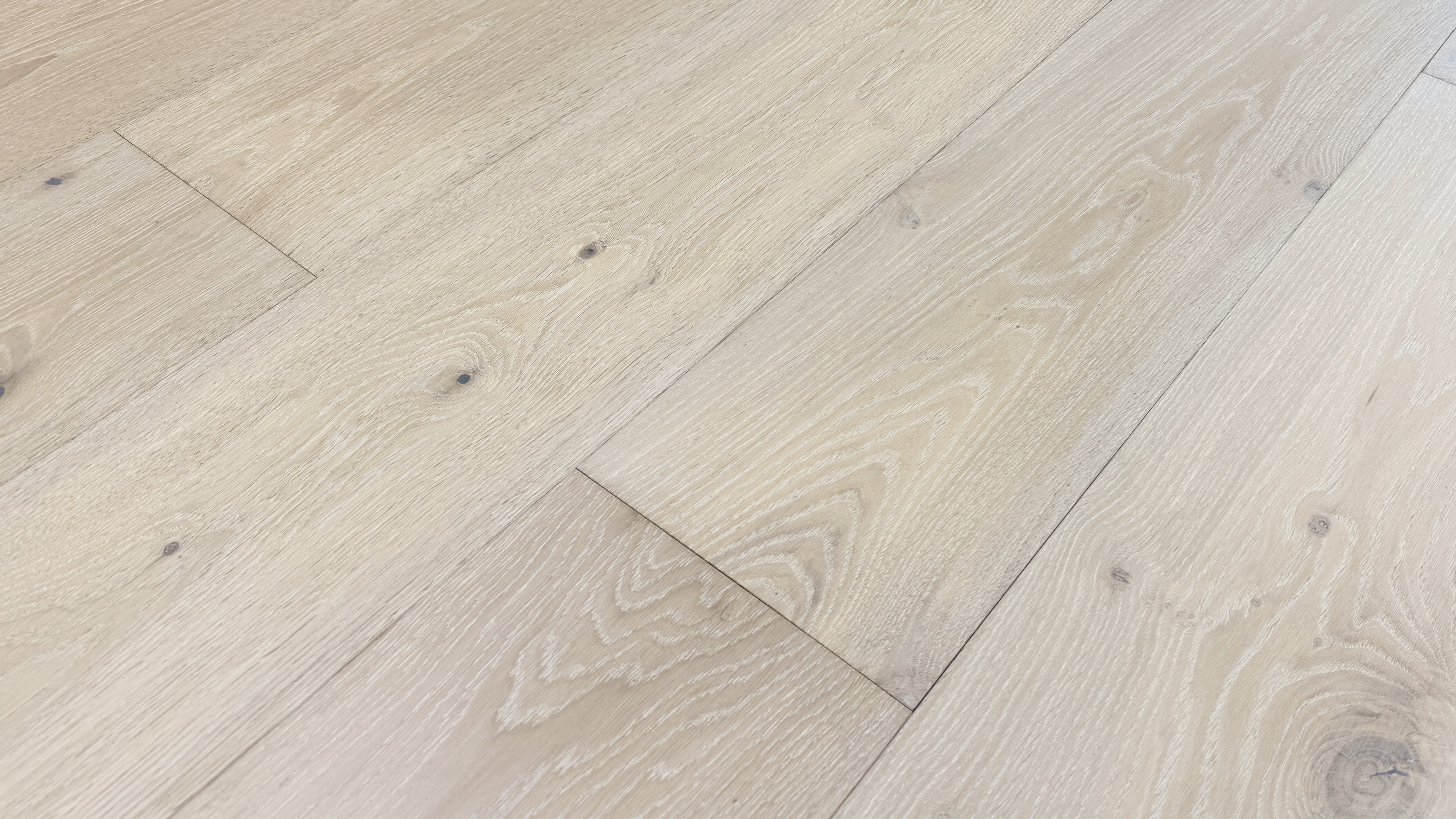 Ladera European Oak 5/8