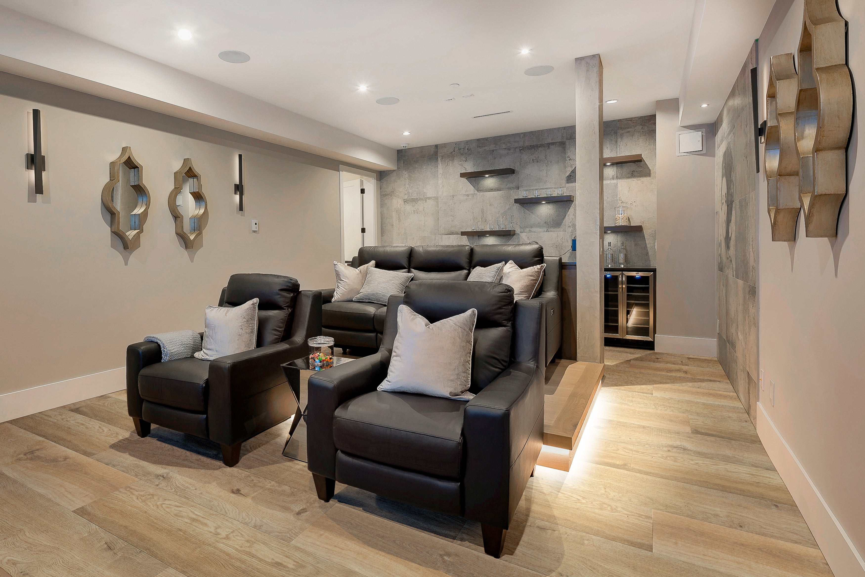 Sintra ESPC Vinyl Plank 8mm T x 9" W x 70" L